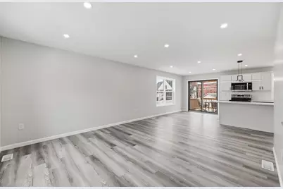 14 Crane St, Springfield, MA 01104 - Photo 5