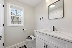 14 Crane St, Springfield, MA 01104 - Photo 13