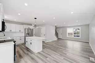 14 Crane St, Springfield, MA 01104 - Photo 9