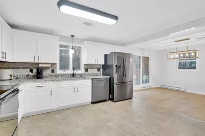 25 Fox Hill Rd, Ludlow, MA 01056 - Photo 9