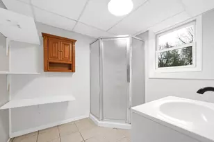 25 Fox Hill Rd, Ludlow, MA 01056 - Photo 31