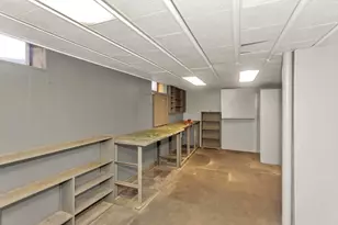 309 Island Pond Rd, Springfield, MA 01118 - Photo 29