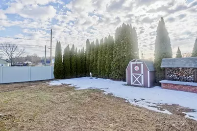 309 Island Pond Rd, Springfield, MA 01118 - Photo 33