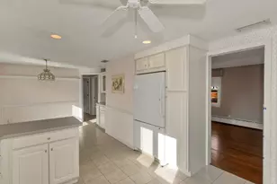 309 Island Pond Rd, Springfield, MA 01118 - Photo 7