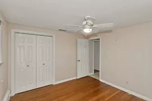 309 Island Pond Rd, Springfield, MA 01118 - Photo 15