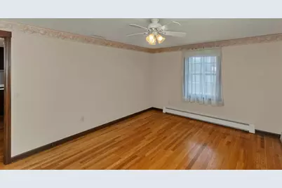 309 Island Pond Rd, Springfield, MA 01118 - Photo 23