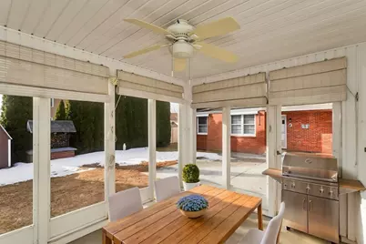 309 Island Pond Rd, Springfield, MA 01118 - Photo 29