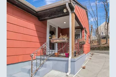 222 Walnut St, Saugus, MA 01906 - Photo 3
