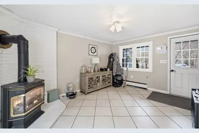 1173 E Mountain Rd, Westfield, MA 01085 - Photo 9