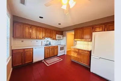 52 Edward Dr #52, Stoughton, MA 02072 - Photo 3