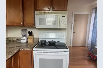 542 Eastern Ave #3, Lynn, MA 01905 - Photo 3