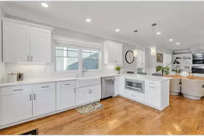 17 June Street #2, Boston, MA 02131 - Photo 9