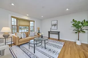 29 S Bedford St, Burlington, MA 01803 - Photo 3