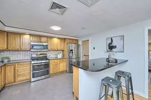 29 S Bedford St, Burlington, MA 01803 - Photo 9