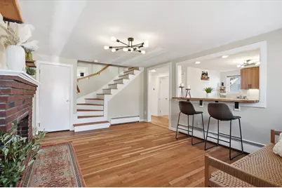 27 Garfield Ave, Saugus, MA 01906 - Photo 11