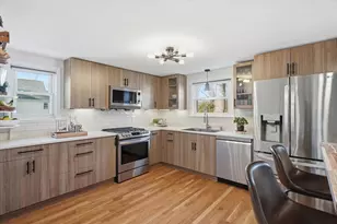 27 Garfield Ave, Saugus, MA 01906 - Photo 7