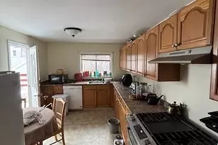 29 Gilman St, Somerville, MA 02145 - Photo 5