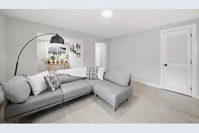 86 Indian Rd, Waltham, MA 02451 - Photo 13