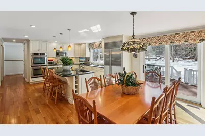 11 Thaxton Rd, Beverly, MA 01915 - Photo 9