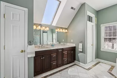 11 Thaxton Rd, Beverly, MA 01915 - Photo 7