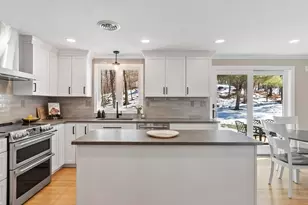 2 Greybirch Rd, Andover, MA 01810 - Photo 9