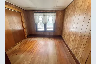 26 Whitin Ave, Chicopee, MA 01013 - Photo 17