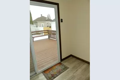 26 Whitin Ave, Chicopee, MA 01013 - Photo 3