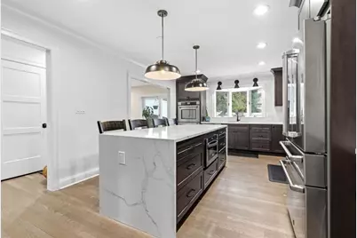 25 Clearwater Rd, Brookline, MA 02467 - Photo 13