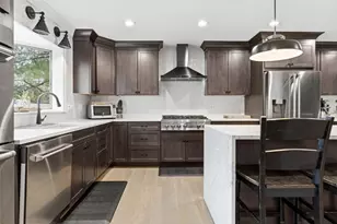 25 Clearwater Rd, Brookline, MA 02467 - Photo 11