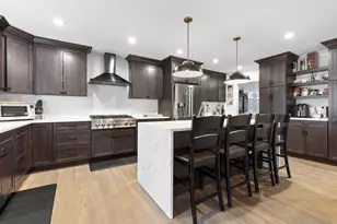 25 Clearwater Rd, Brookline, MA 02467 - Photo 9