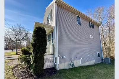 1007 Mount Pleasant St, New Bedford, MA 02745 - Photo 25