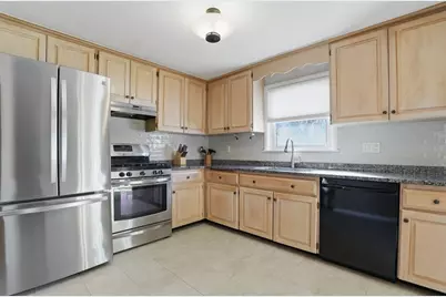 99 Goulding Street, Holliston, MA 01746 - Photo 11