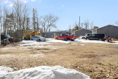 405 East Main Street, Orange, MA 01364 - Photo 15