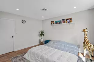 5257 Washington St, Boston, MA 02132 - Photo 13