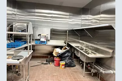 1060 Main St, Leicester, MA 01524 - Photo 11