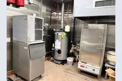 1060 Main St, Leicester, MA 01524 - Photo 13