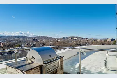 80 Fenwood Rd #706, Boston, MA 02115 - Photo 21