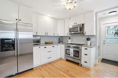 34 Bradford Rd #34, Watertown, MA 02472 - Photo 3