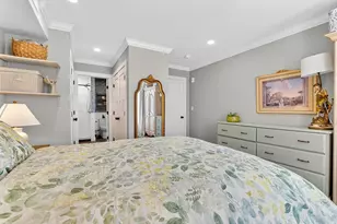 1721 Centre St, Boston, MA 02132 - Photo 23