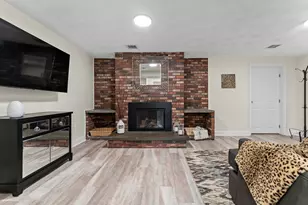 24 Glen St, Somerville, MA 02145 - Photo 17