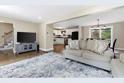 39 Unicorn Cir, Amesbury, MA 01913 - Photo 5