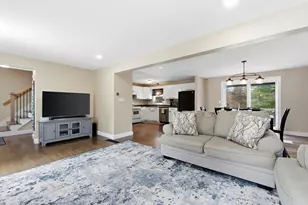 39 Unicorn Cir, Amesbury, MA 01913 - Photo 5