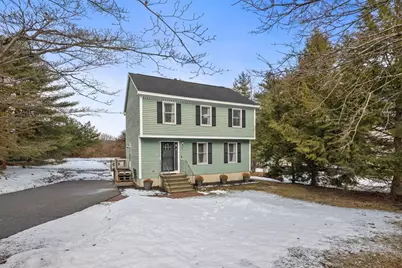 39 Unicorn Cir, Amesbury, MA 01913 - Photo 1