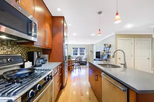 208-210 W Seventh St, Boston, MA 02127 - Photo 7