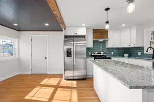 48 Beeler Ave, Chicopee, MA 01020 - Photo 7