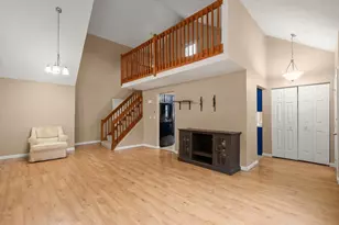 643 Summer St, Rockland, MA 02370 - Photo 5