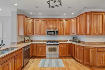 381 Thoreau Street, Concord, MA 01742 - Photo 5