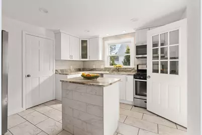 23 Lake St, Natick, MA 01760 - Photo 9