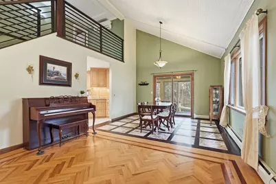 6 Madison Ave, Southampton, MA 01073 - Photo 9