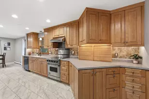 6 Madison Ave, Southampton, MA 01073 - Photo 11